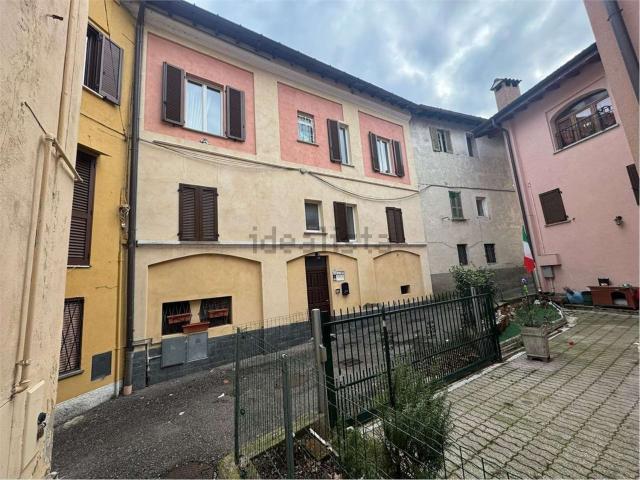 Appartamento in vendita a Castello, Lavena Ponte Tresa