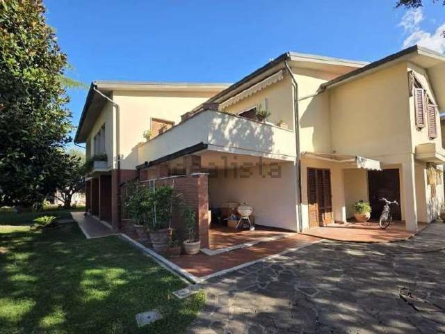 Appartamento in vendita a Calcinaia, Toscana