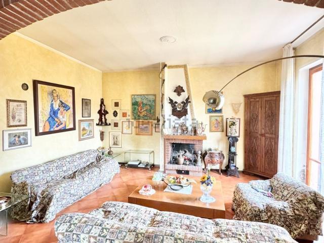Appartamento in vendita a Castell'arquato, Reggio Emilia