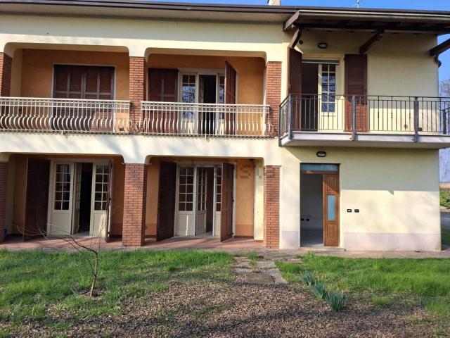 Appartamento in vendita a Volta Mantovana