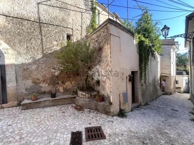 Appartamento in vendita a Alvito, Lazio