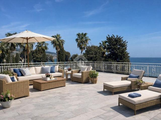 Attico in vendita a Poggio di Sanremo, San Remo