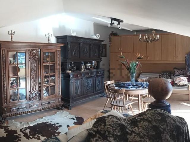 Attico in vendita a Canali, Piazza