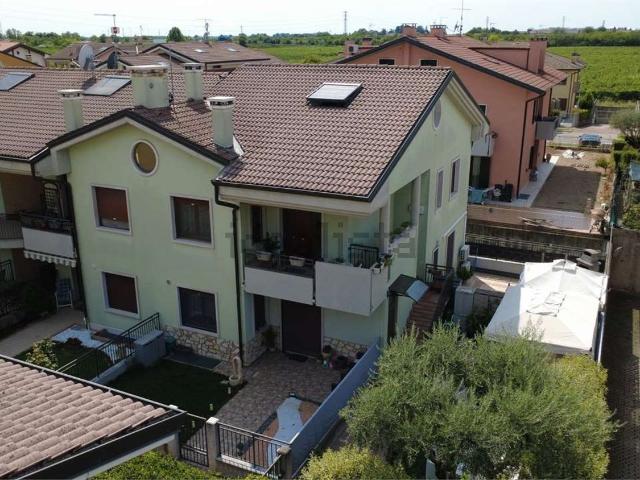 Appartamento in vendita a Caldiero, Veneto