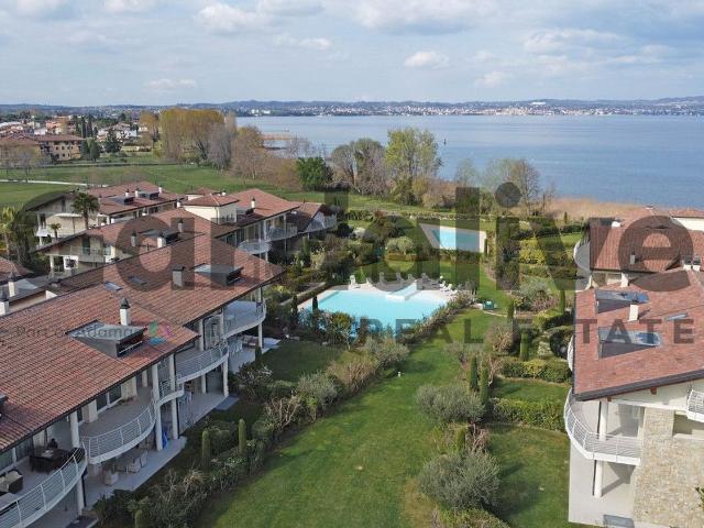 Appartamento in vendita a Sirmione, Lombardia