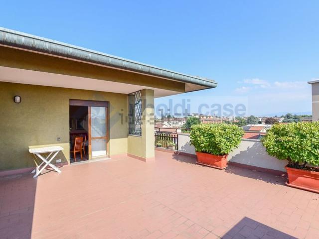 Attico in vendita a Cazzaniga, Monza