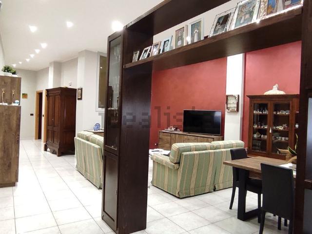 Appartamento in vendita a Biancavilla, Catania