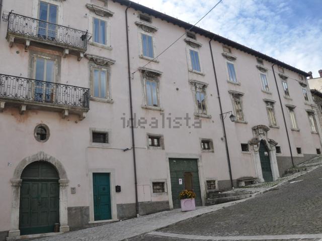 Appartamento in vendita a Pescocostanzo, Abruzzo