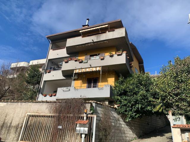 Appartamento in vendita a Sant'angelo A Cupolo, Campania