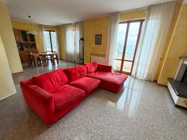 Appartamento in vendita a Marche, Macerata
