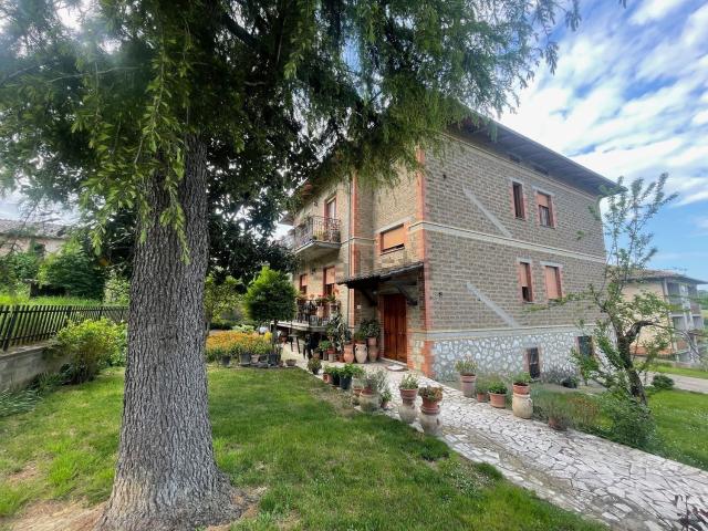 Appartamento in vendita a Cenerente, Umbria