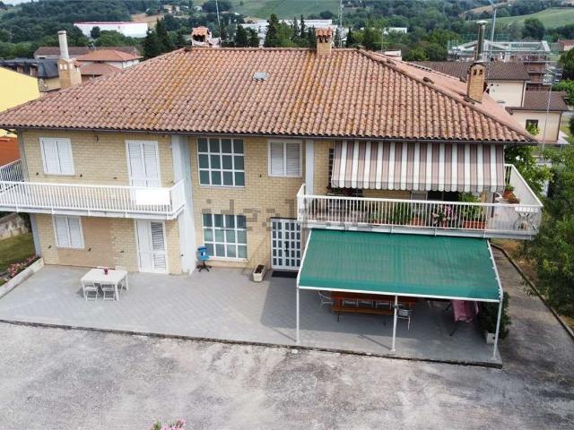 Appartamento in vendita a Marche, Macerata