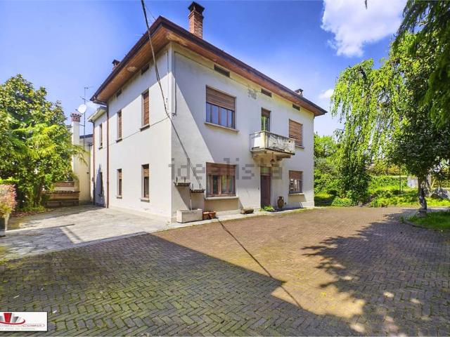Appartamento in vendita a Maccio, Villa Guardia