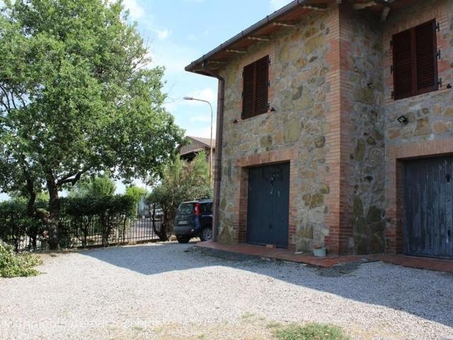 Appartamento in vendita a Murlo, Toscana