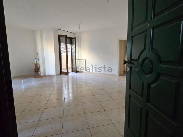 Appartamento in vendita a Marina centro, Marche