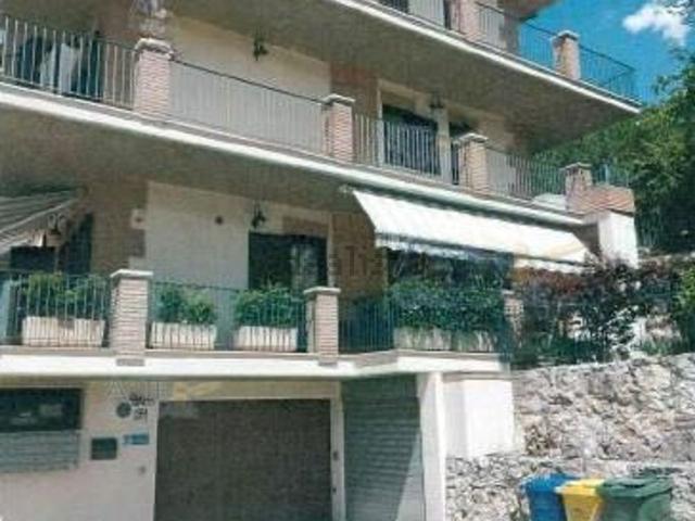 Appartamento in vendita a Macchiole, L'Aquila
