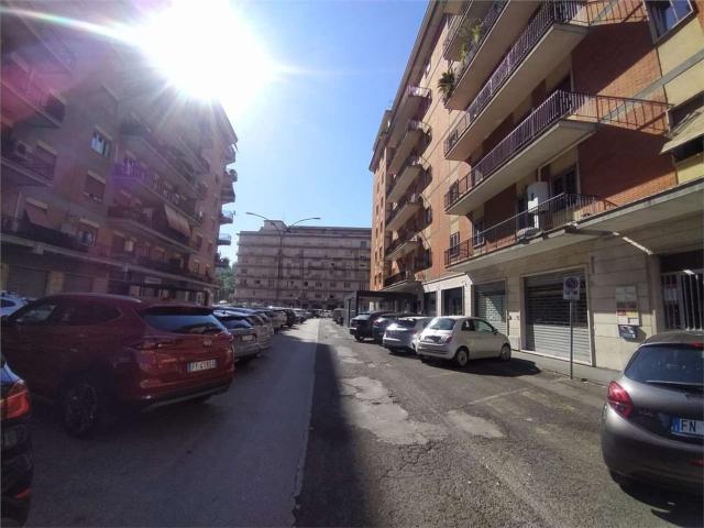 Appartamento in vendita a Frosinone, Lazio