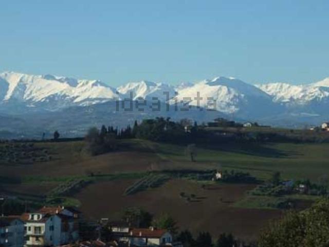 Appartamento in vendita a Marche, Macerata