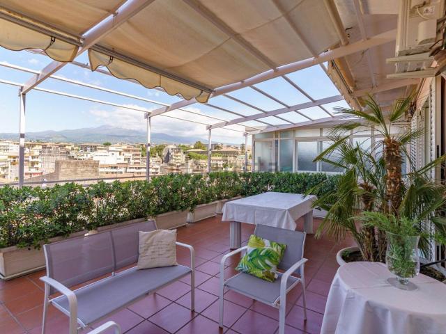 Appartamento in vendita a Acireale, Sicilia