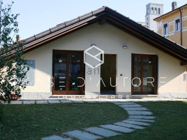 Appartamento in vendita a Biumo Superiore, Varese