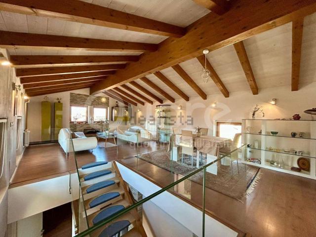 Attico in vendita a Tavagnacco, Friuli-Venezia Giulia