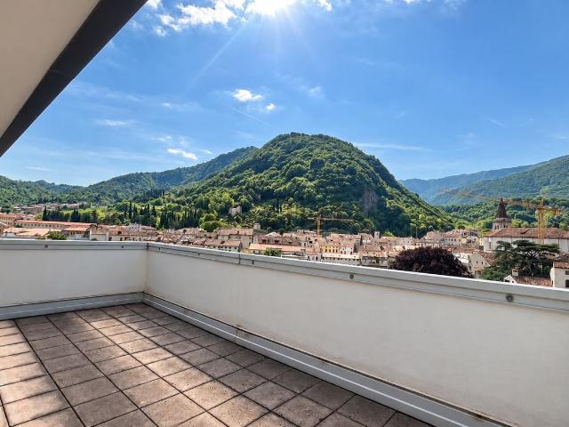 Attico in vendita a Serravalle, Vittorio Veneto