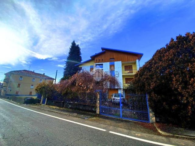 Appartamento in vendita a Val di Chy, Piemonte