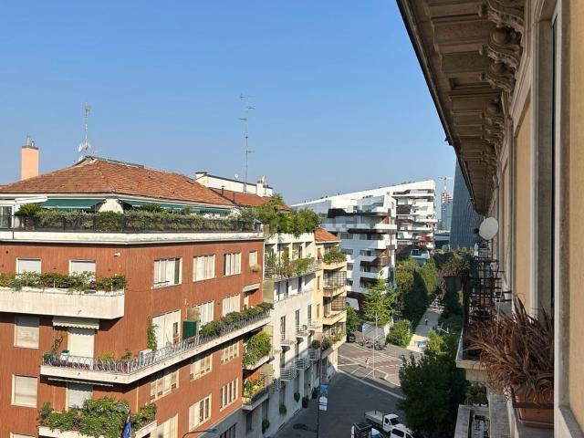 Appartamento in vendita a Tre Torri, Milano