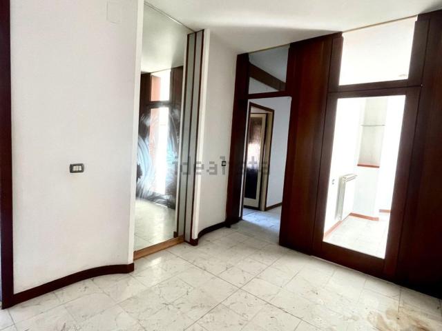 Appartamento in vendita a San Carlo, Marina Di Massa