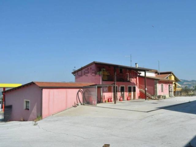 Appartamento in vendita a Montecalvo Irpino, Campania