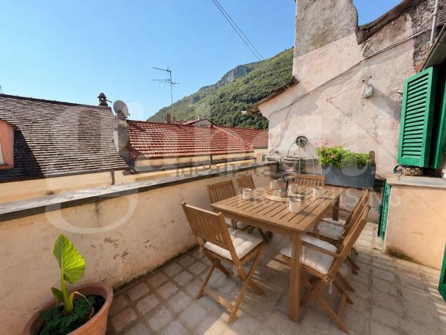 Appartamento in vendita a Finale Ligure, Liguria