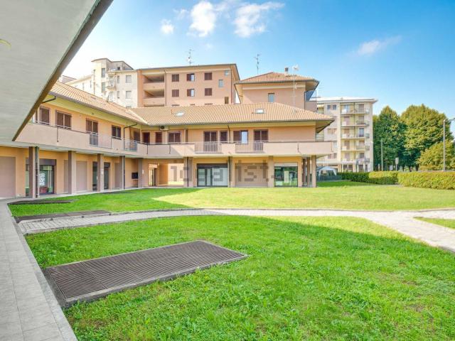 Appartamento in vendita a Cassina Pertusella, Caronno Pertusella