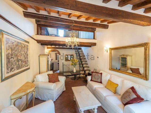 Appartamento in vendita a Cortona, Toscana