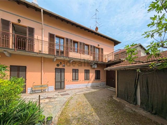 Appartamento in vendita a Samarate, Lombardia
