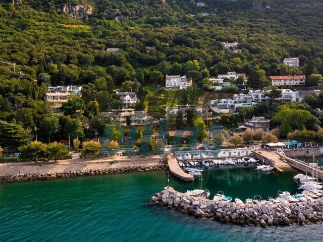 Appartamento in vendita a Roiano-Gretta-Barcola-Cologna-Scorcola, Villa Opicina