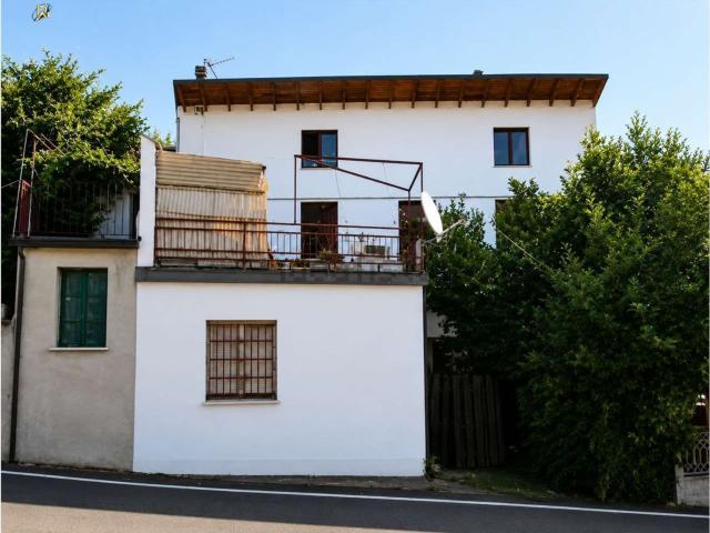 Appartamento in vendita a Ziano Piacentino, Piacenza