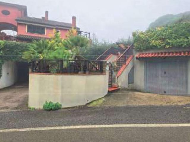Appartamento in vendita a Borgo Rivo, Terni