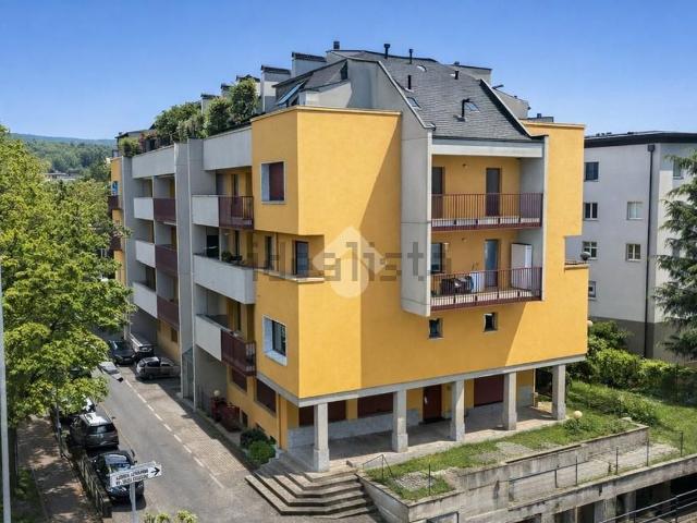 Appartamento in vendita a Sondrio, Lombardia