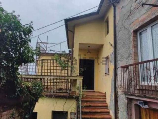 Appartamento in vendita a Piano di Collecchia, Fivizzano