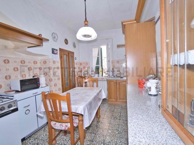 Appartamento in vendita a Larderello, Toscana