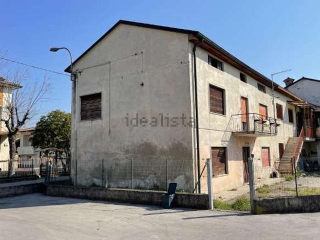 Appartamento in vendita a Trissino, Vicenza