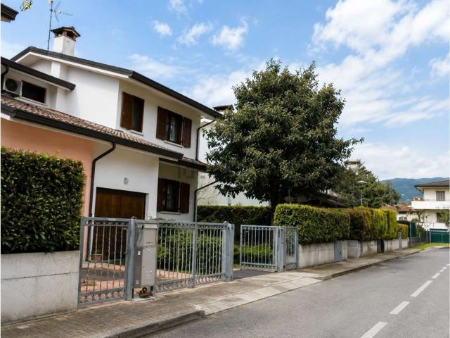 Appartamento in vendita a Topaligo, Sacile