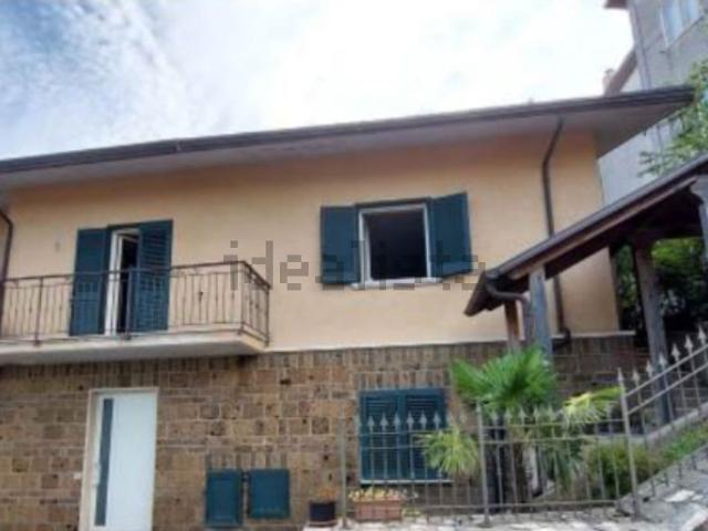 Appartamento in vendita a Grottolella, Campania