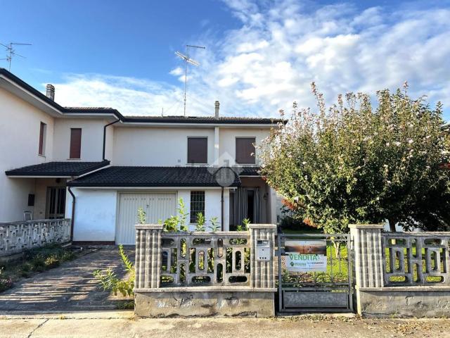 Appartamento in vendita a Pegognaga, Lombardia