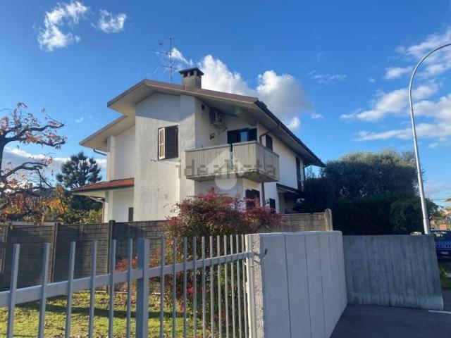 Appartamento in vendita a Parabiago, Lombardia