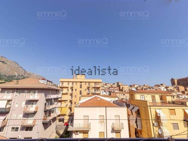 Appartamento in vendita a Castelbuono, Sicilia