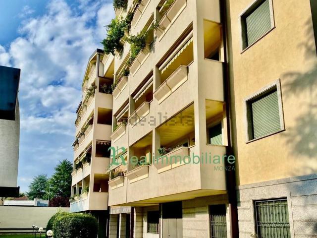 Appartamento in vendita a Nova Milanese, Lombardia