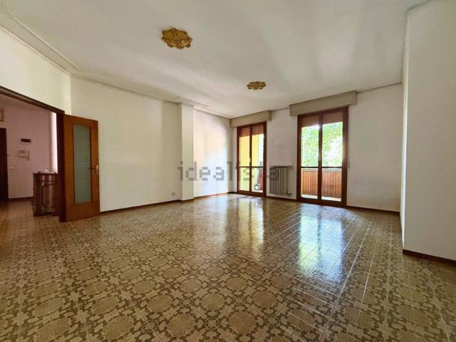 Appartamento in vendita a Sant'Agostino esterna-Porta Castello, Re