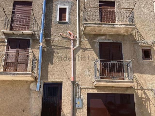 Appartamento in vendita a Prizzi, Sicilia