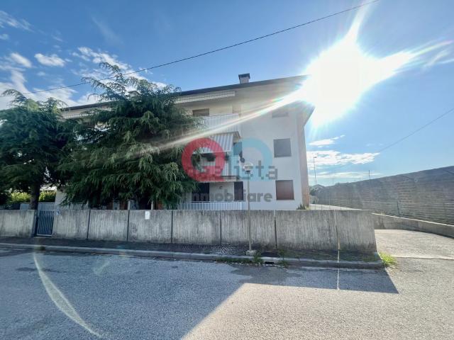 Appartamento in vendita a La Buse dai Veris, Reana Del Roiale